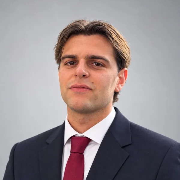 Portrait of Alessandro Menardi, Healthcare Analyst